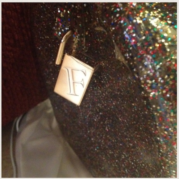 !!!!!LOOKING FOR!!!!!! - Picture 2 of 3