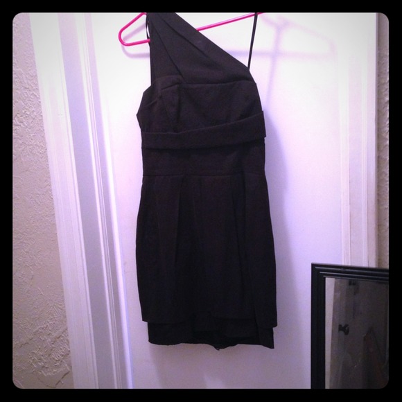 BGBG generation one shldr dark gray cocktail dress