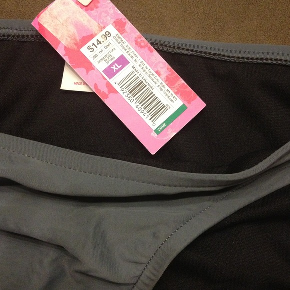 Sold - Picture 3 of 3