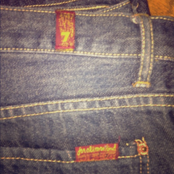 Authentic seven jeans. Women's Size 31.