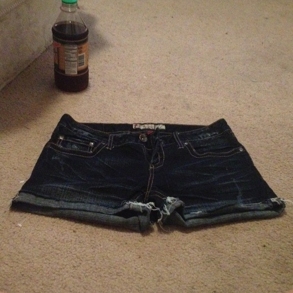 Buckle shorts