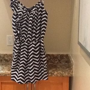 Sale❗❗❗Navy and white stripped romper