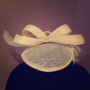 🚫🚫SOLD🚫🚫Fascinators/ cocktail hat