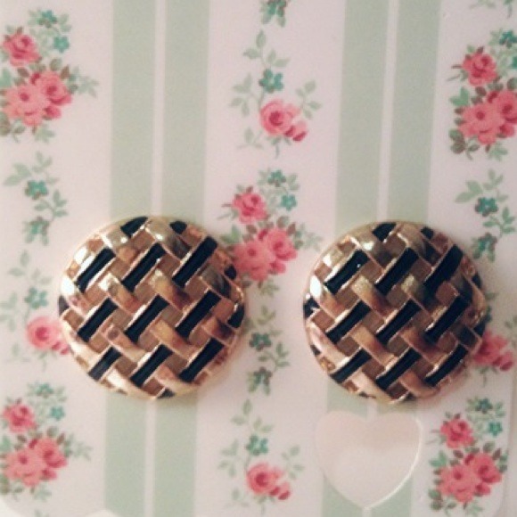 🚫SOLD🚫Vintage inspired Woven Earrings