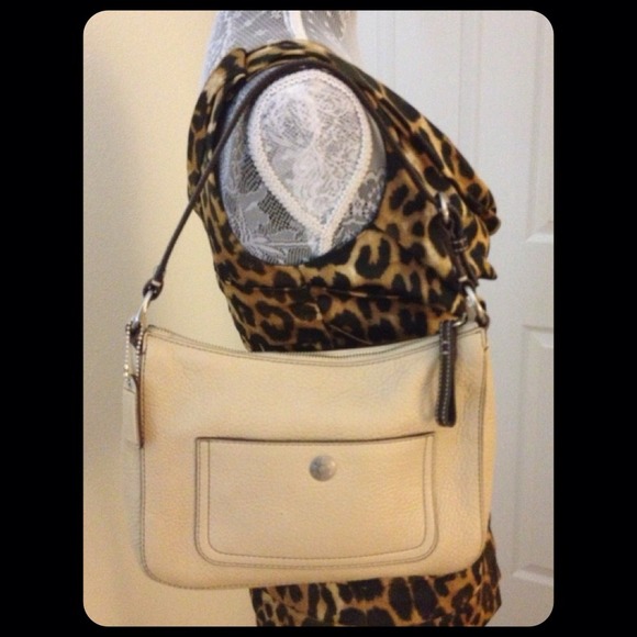 ❗Clearance!  Coach Cream Leather Bag - Authentic💕
