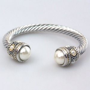 Yurman inspired cable cuff 30.00
