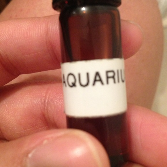 Body perfume oil fir Aquarians