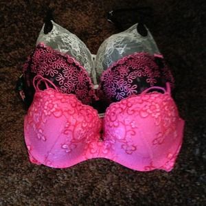 Bundle bras for Hollywood1318