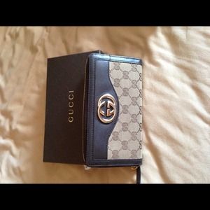 Gucci wallet