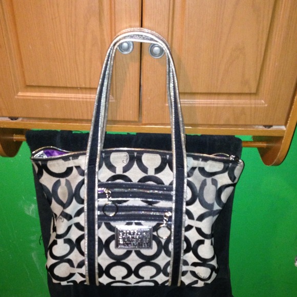 Coach Poppy Glam C Tote