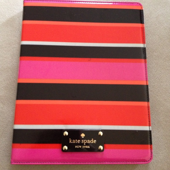 Just sharing my latest find 😊Kate Spade iPad Case
