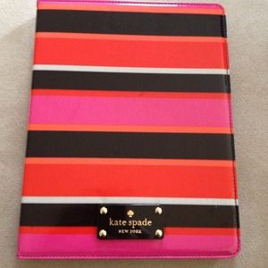 Just sharing my latest find 😊Kate Spade iPad Case