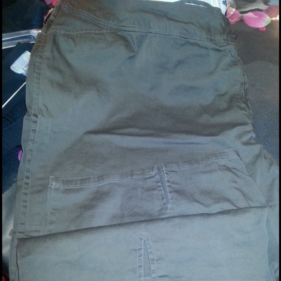 Women's Capri SOLD!!!!!!!!