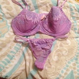 Victoria's Secret lace bra & thong set 36C