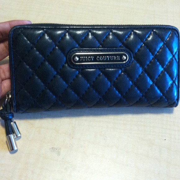 Authentic juicy couture wallet - Picture 1 of 1