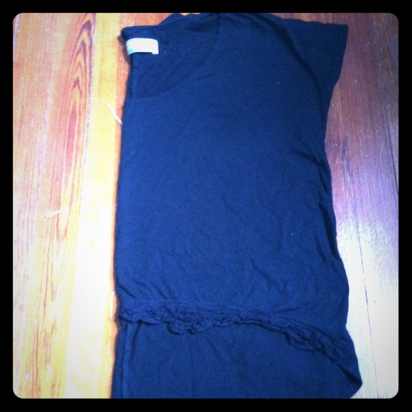 SOLD! Short sleeve high low top