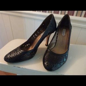 Alfani floral cut out pumps