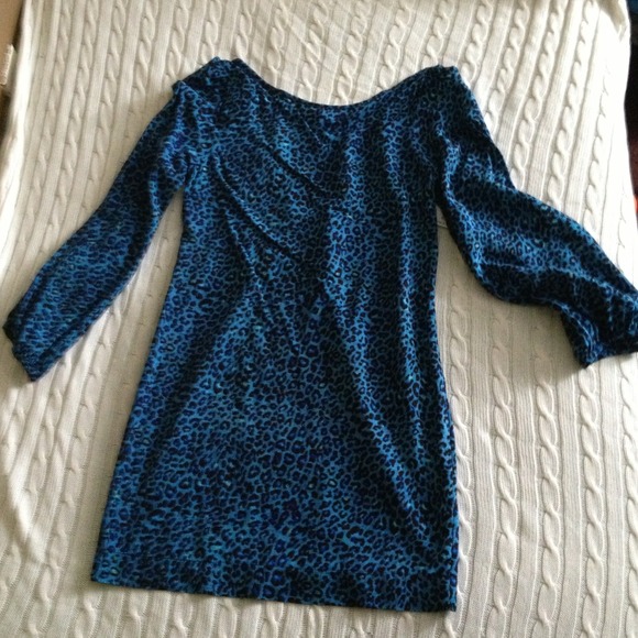 Dress - Picture 1 of 3