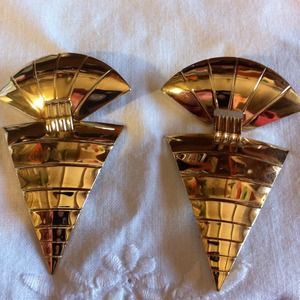 Vintage Art Deco gold tone pierced earrings