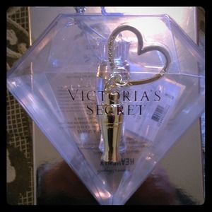 Victoria secret Heavenly .25oz perfume & key chain