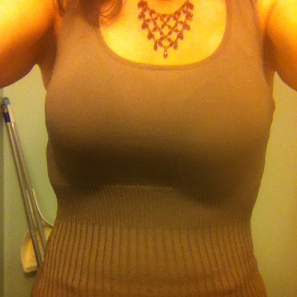 ~SOLD~Dressy tank size sm