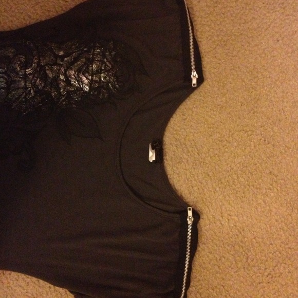 🚫Traded🚫Cute top - Picture 2 of 2