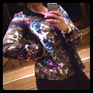 Cute long sleeve button down polyester blouse !