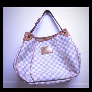 SOLD TO JENNY! Congrats!  Louis Vuitton Galliera