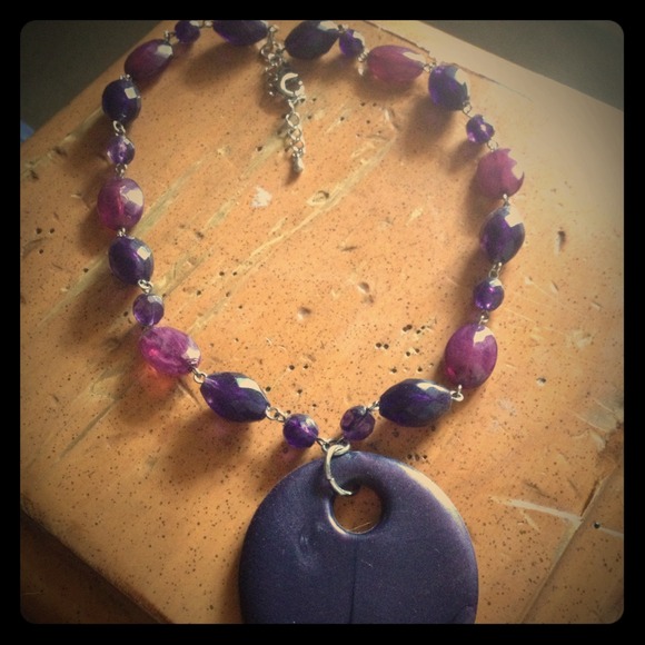 Purple chunky necklace - Picture 1 of 2