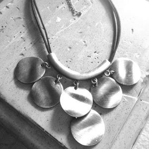 Chunky silver medallions necklace