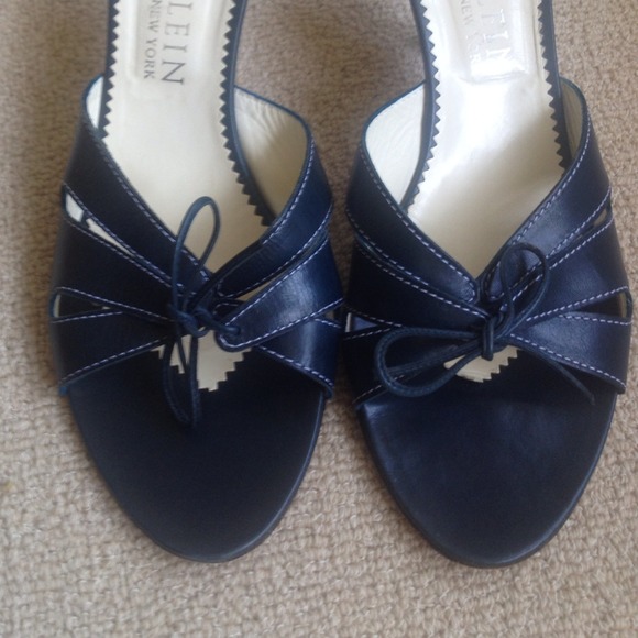 *REDUCED* prettiest mules in town! Anne Klein WOW - Picture 2 of 4