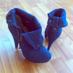 Gorgeous 4in jeans high heels