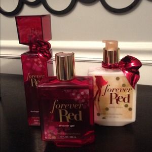Bath & Body Forever Red