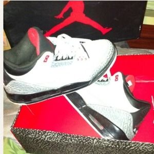 Jordan Retro 3's
