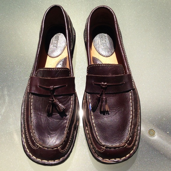 ❌SOLD❌ Gently pre-loved Born loafers - Picture 2 of 4
