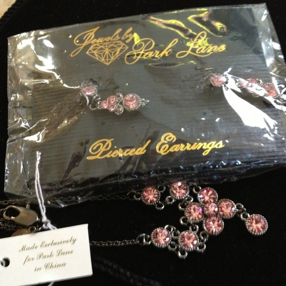 Pink Stoned Necklace and Earring Set! - Picture 2 of 4