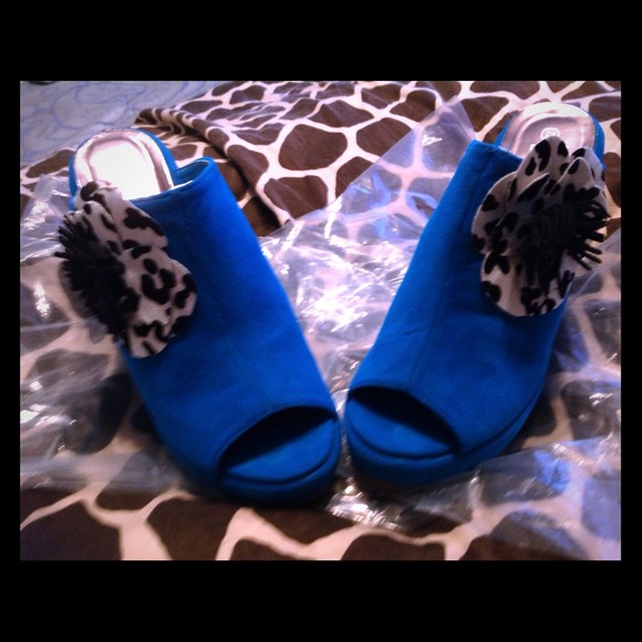 Blue and white poll dots platform wedges