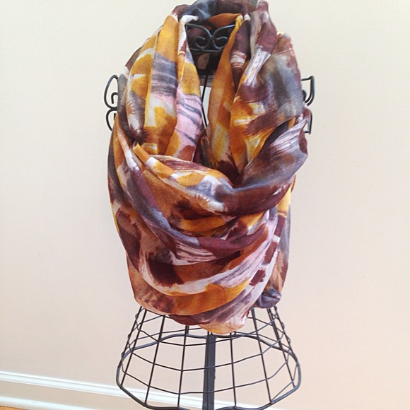 💜Bundleee!💛 A Whole Outfit 💙 - Picture 3 of 4