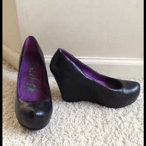 Blowfish wedge pump sz 6.5