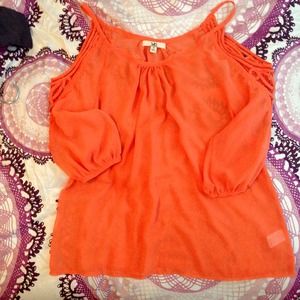 Perfect top to go out for night and day 🎀