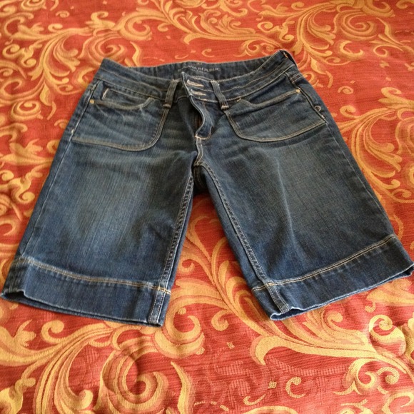 Banana Republic Bermuda shorts