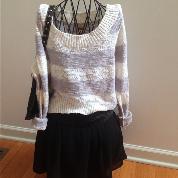 🌂🌂 Crop Sweater 🍭🍭 - Picture 3 of 3