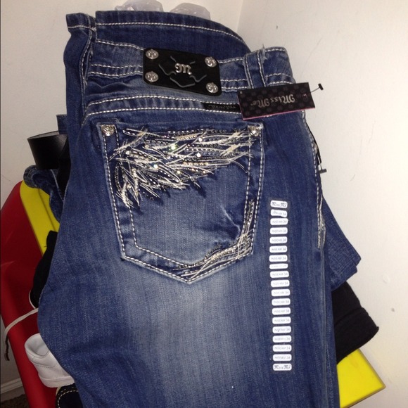 Miss Me boot cut jeans!!!🌹🌸 - Picture 1 of 3