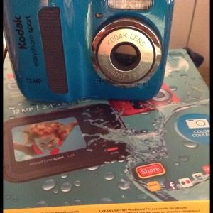 Kodak Easy Share sport waterproof camera