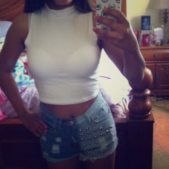 White turtle neck crop top