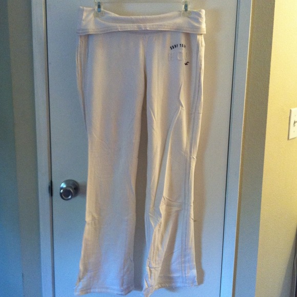 White Hollister Co Yoga Pants.