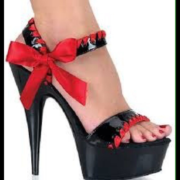 🌵👠GOTTA LOVE SHOES👠🌵 - Picture 2 of 4