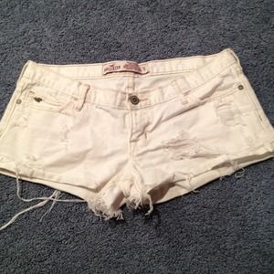 Distressed white jean shorts!
