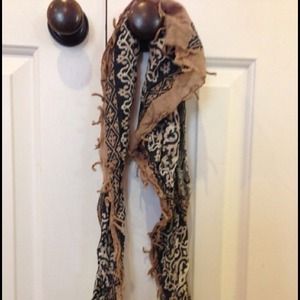 Target summer scarf with pattern