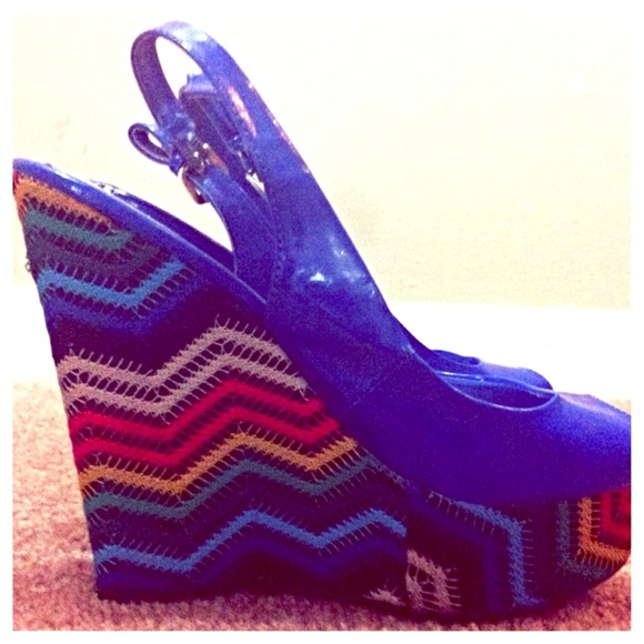 💢👇REDUCED👇💢Bamboo Blue Wedged Heels